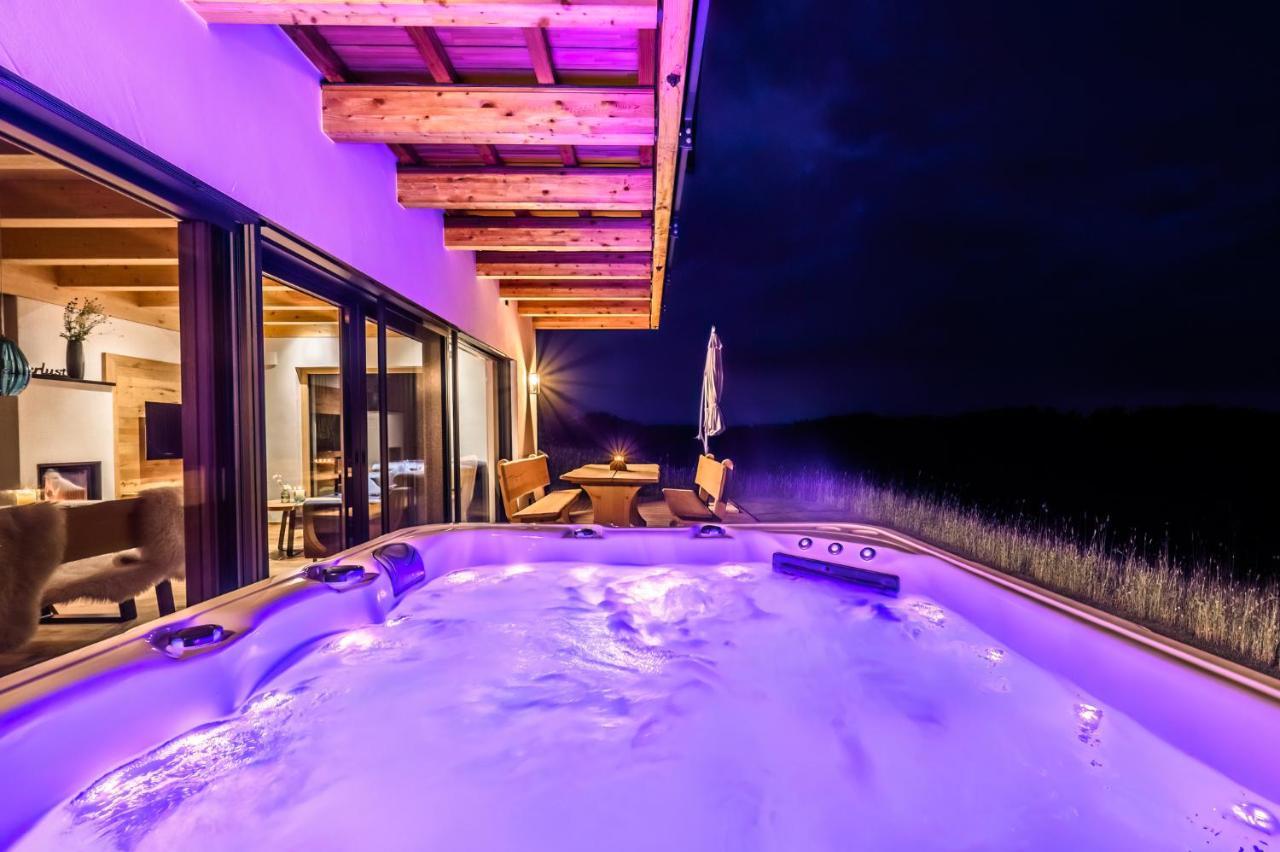 Kroner Chalets ซวีเซิล ภายนอก รูปภาพ